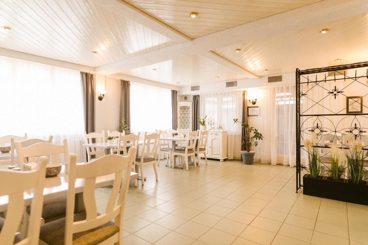 Villa Helvetia Targu Mures Ngoại thất bức ảnh