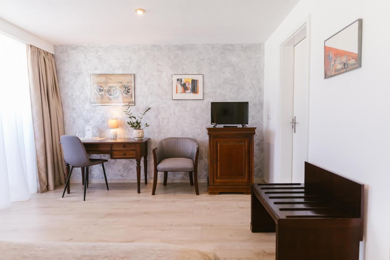 Villa Helvetia Targu Mures Ngoại thất bức ảnh